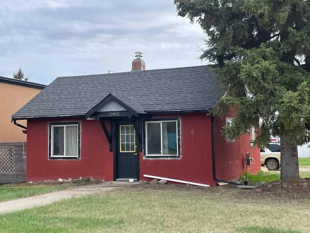 10915 104 Ave Avenue Fairview AB T0H1L0