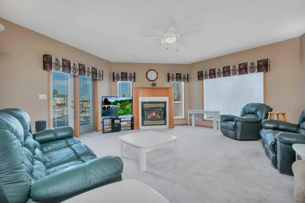 27556 Township Road 372 Rural Red Deer County AB T4G 0M5