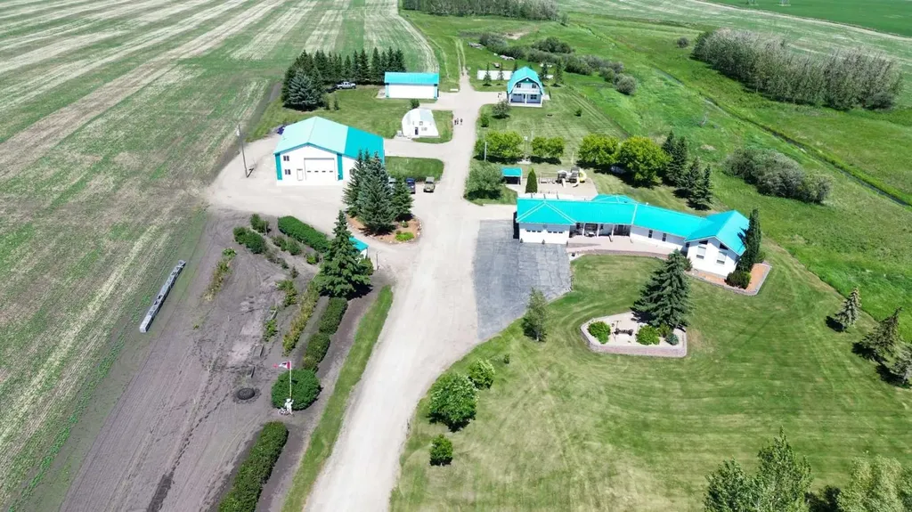 27556 Township Road 372 Rural Red Deer County AB T4G 0M5