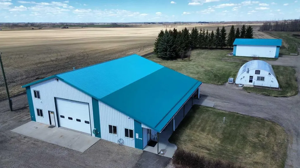 27556 Township Road 372 Rural Red Deer County AB T4G 0M5
