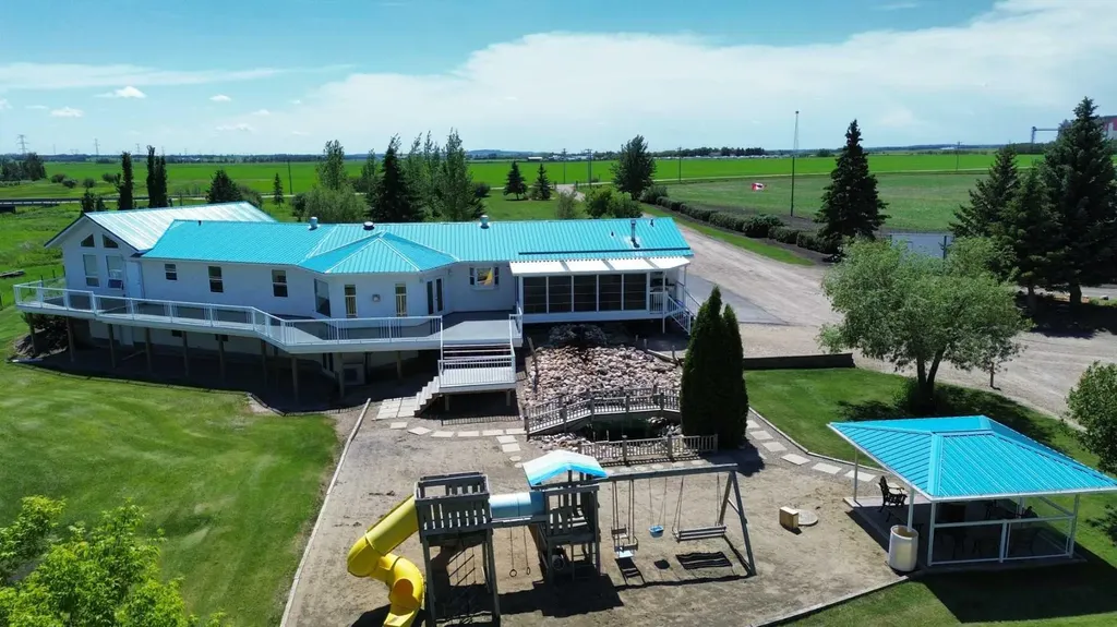 27556 Township Road 372 Rural Red Deer County AB T4G 0M5