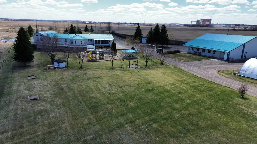 27556 Township Road 372 Rural Red Deer County AB T4G 0M5