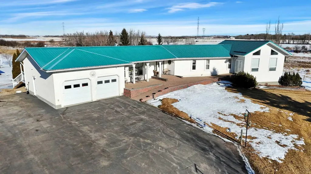 27556 Township Road 372 Rural Red Deer County AB T4G 0M5