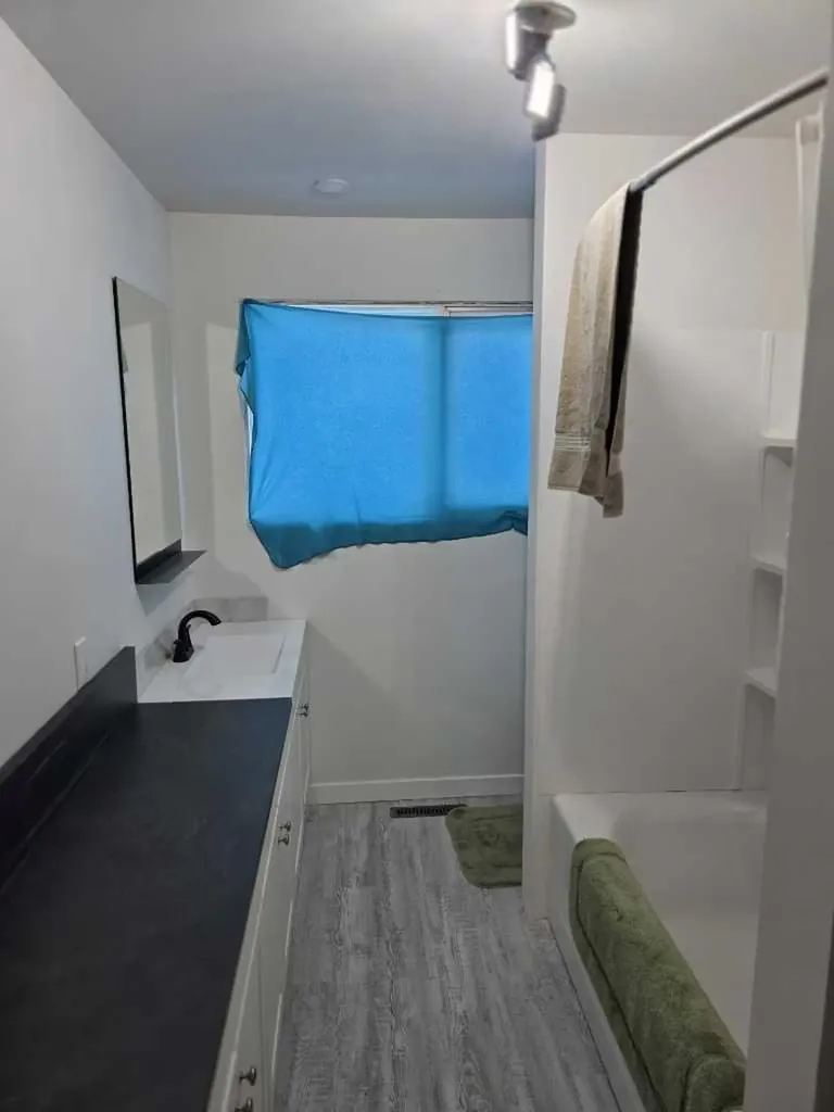 114 3 Avenue Mclennan AB T0H2L0