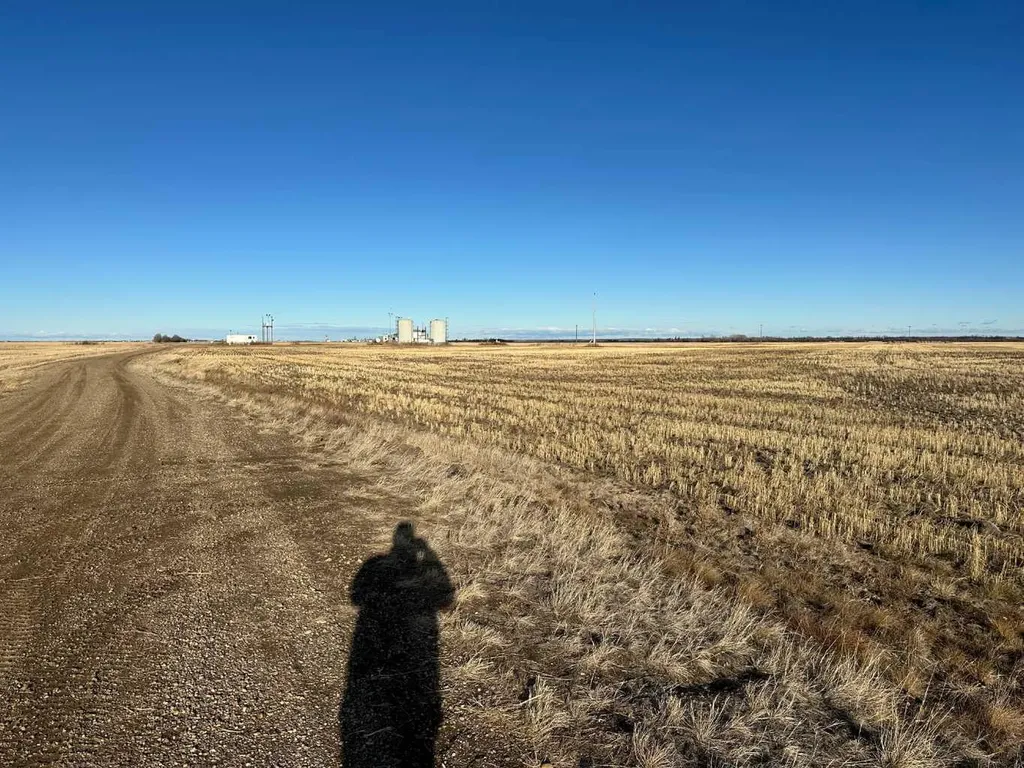 NE-16-77-21-W5 Range Road 213 Falher AB T0H 1M0
