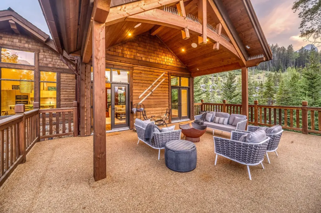 118 Cairns Landing Canmore AB T1W 3J9