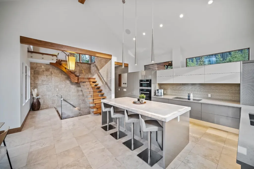 118 Cairns Landing Canmore AB T1W 3J9