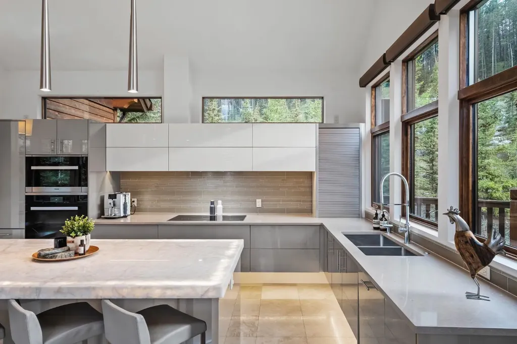 118 Cairns Landing Canmore AB T1W 3J9