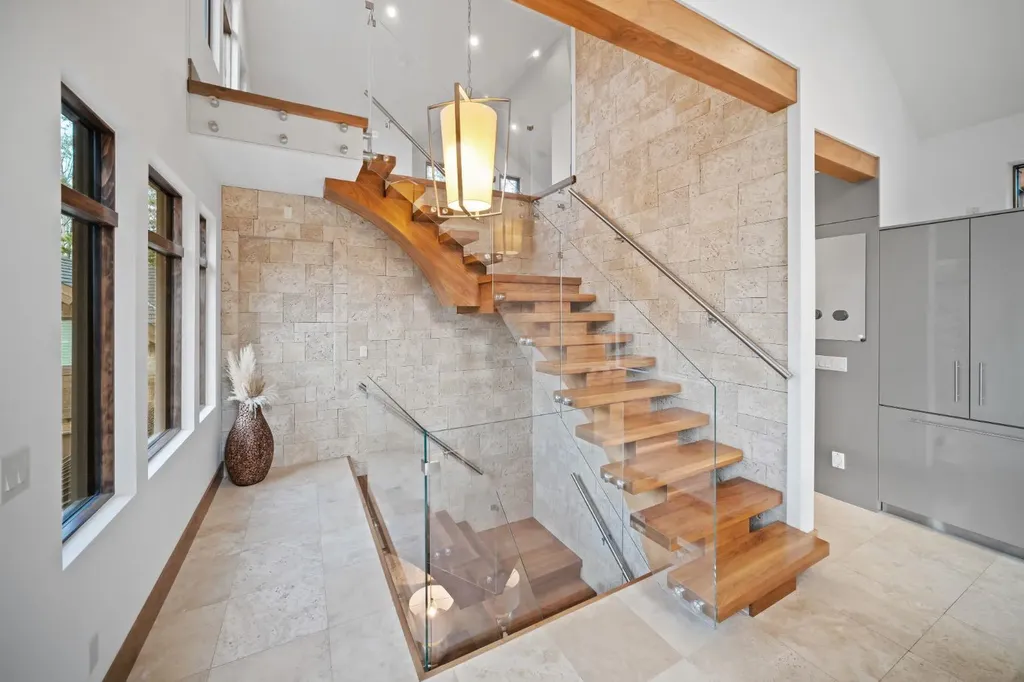 118 Cairns Landing Canmore AB T1W 3J9