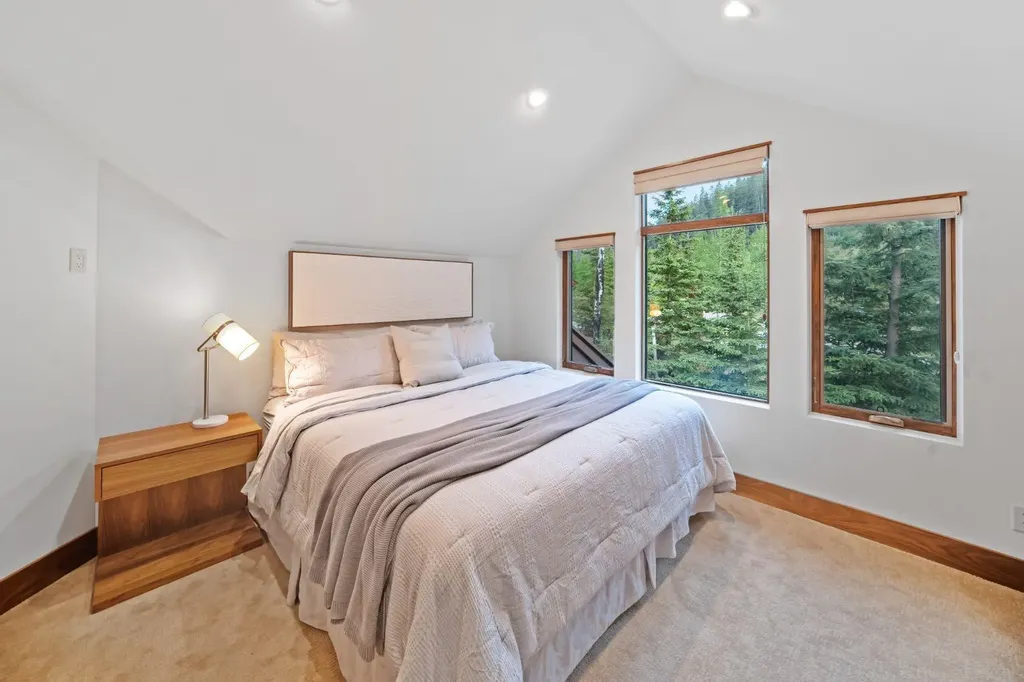 118 Cairns Landing Canmore AB T1W 3J9