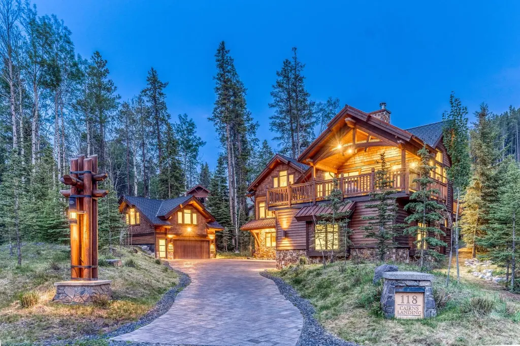 118 Cairns Landing Canmore AB T1W 3J9