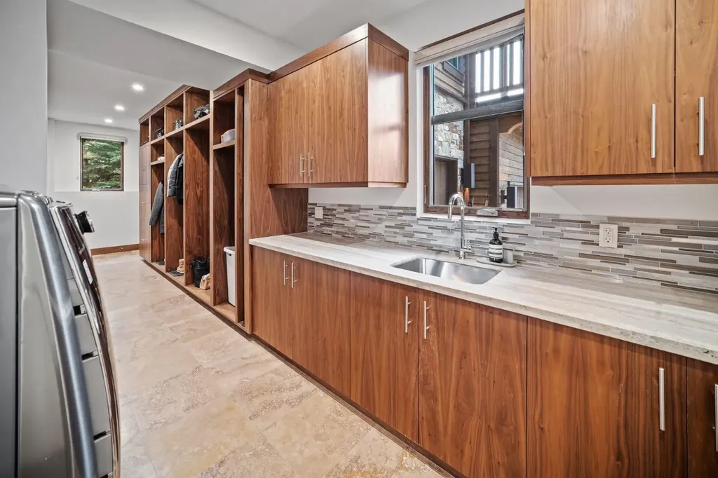 118 Cairns Landing Canmore AB T1W 3J9