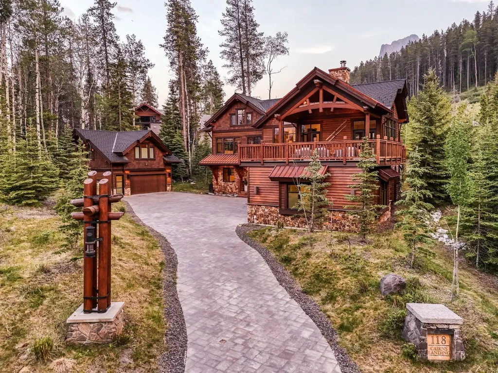118 Cairns Landing Canmore AB T1W 3J9