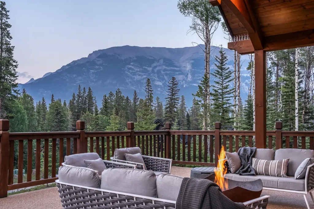 118 Cairns Landing Canmore AB T1W 3J9