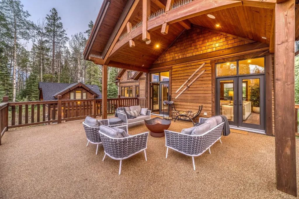 118 Cairns Landing Canmore AB T1W 3J9