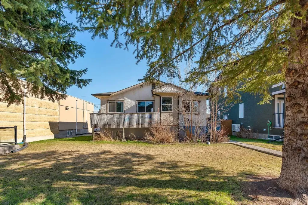 412 23 Avenue NE Calgary AB T2E 1V9