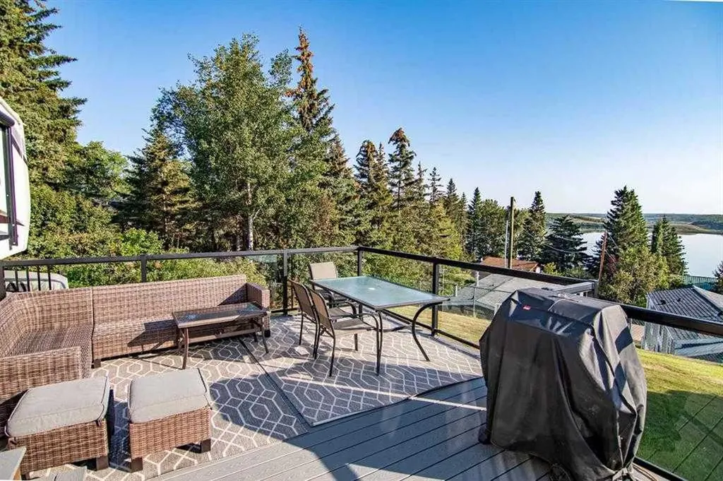 25054 South Pine Lake Road Rural Red Deer County AB T0M 1S0