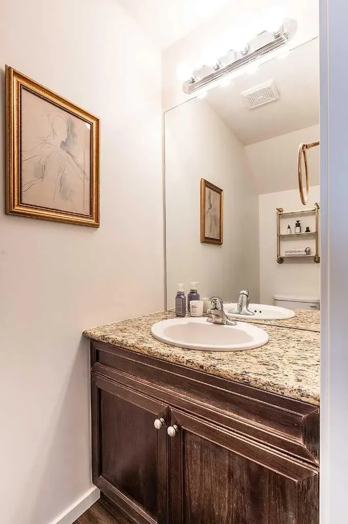 75 Somerset Lane SE Medicine Hat AB T1B 0E7
