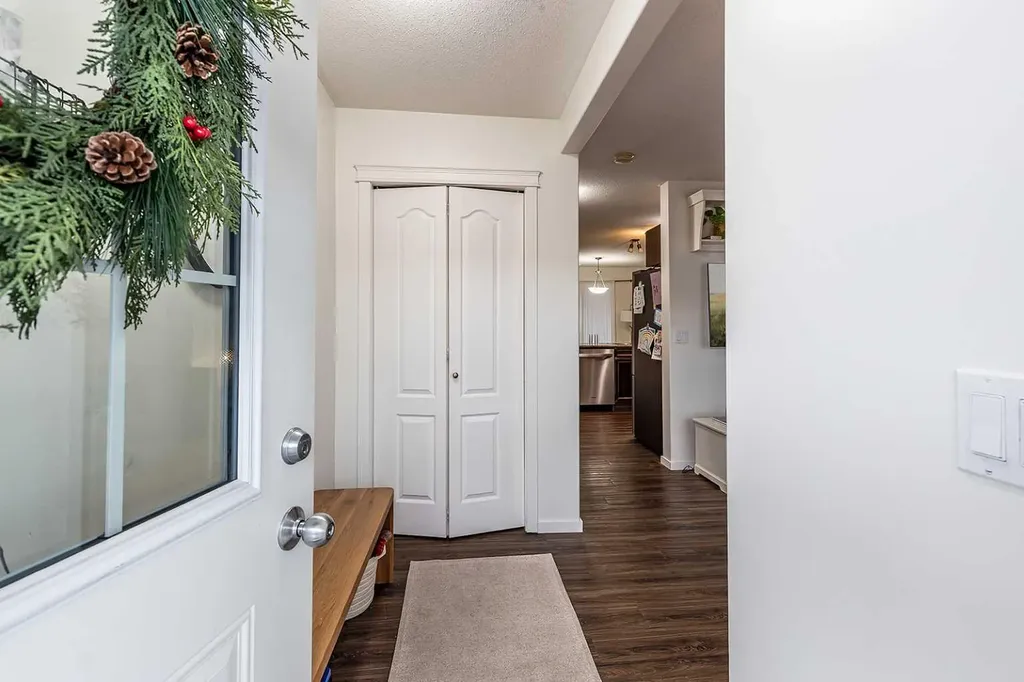 75 Somerset Lane SE Medicine Hat AB T1B 0E7