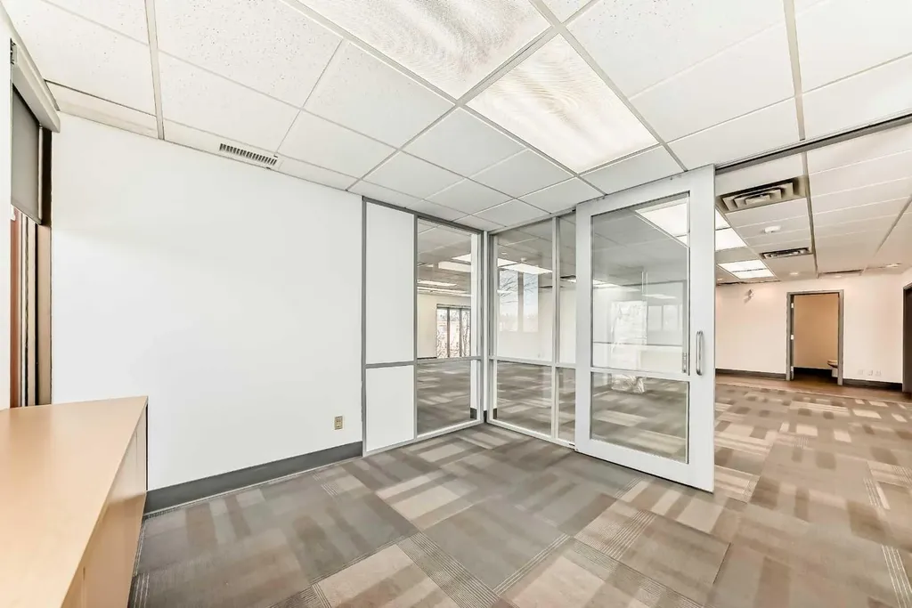 2139 4 Avenue NW Calgary AB T2N0N6
