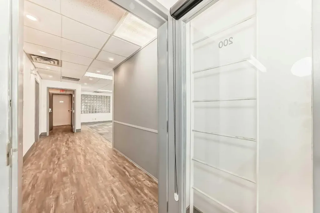 2139 4 Avenue NW Calgary AB T2N0N6