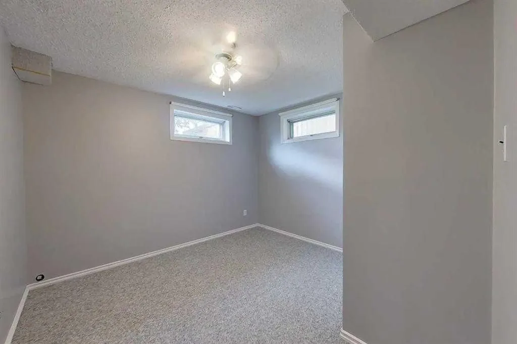 909 5 Avenue SE Slave Lake AB T0G 2A3