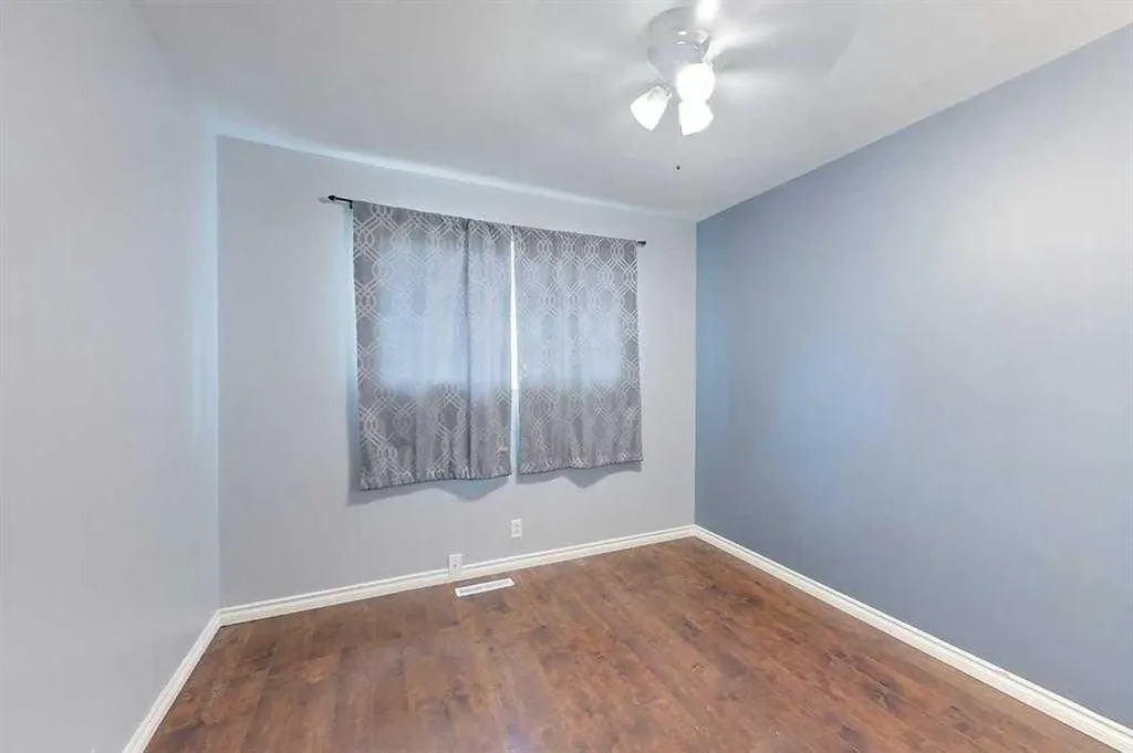 909 5 Avenue SE Slave Lake AB T0G 2A3