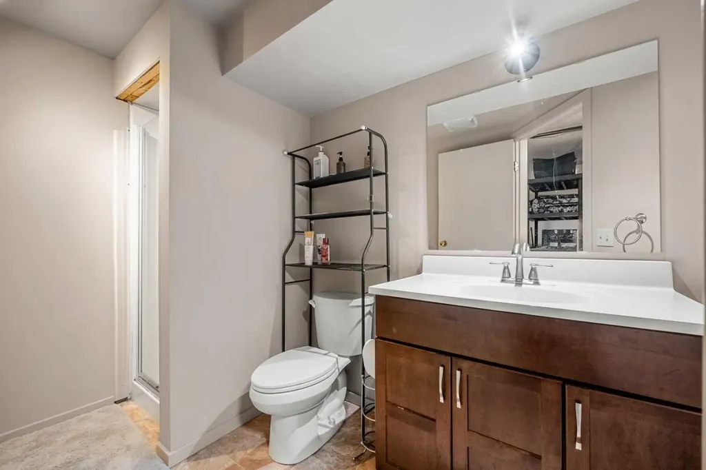 20 Bedwood Hill NE Calgary AB T3K 1L9