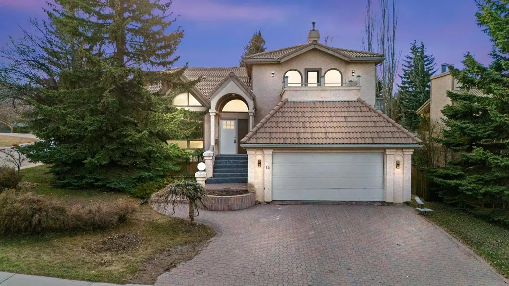 15 Patterson Drive SW Calgary AB T3H 2B8