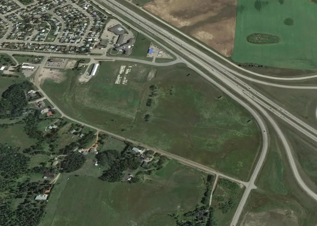5601 Woodland Road Innisfail AB T4G 1E3