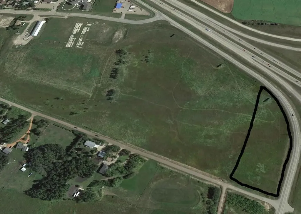 5601 Woodland Road Innisfail AB T4G 1E3