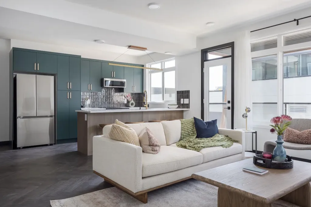 4270 Norford Avenue NW Calgary AB T3B 6A8