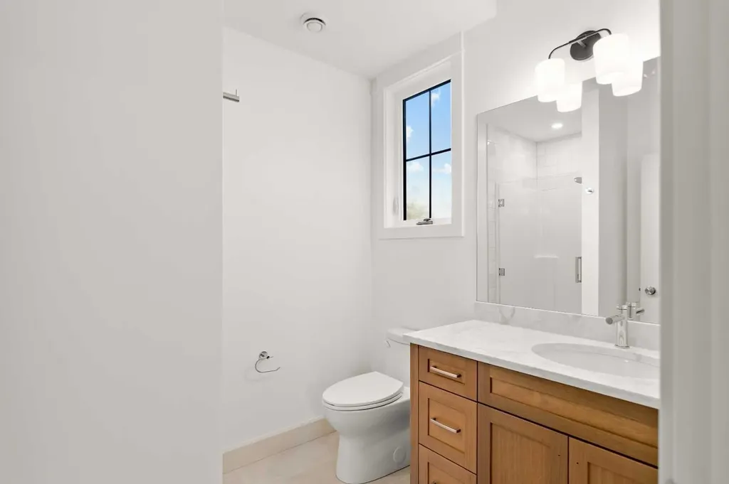5024 48 Street Rocky Mountain House AB T4T 1C1