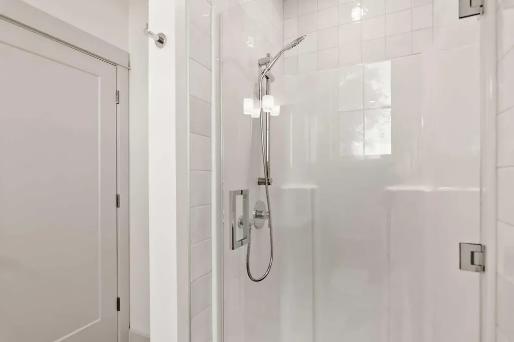 5024 48 Street Rocky Mountain House AB T4T 1C1