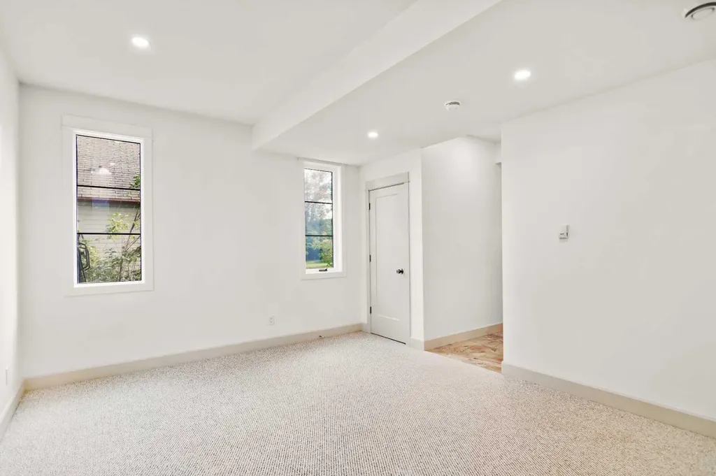 5024 48 Street Rocky Mountain House AB T4T 1C1