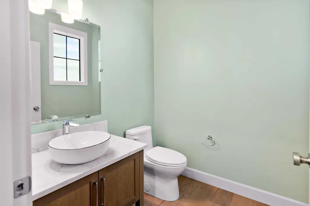 5024 48 Street Rocky Mountain House AB T4T 1C1