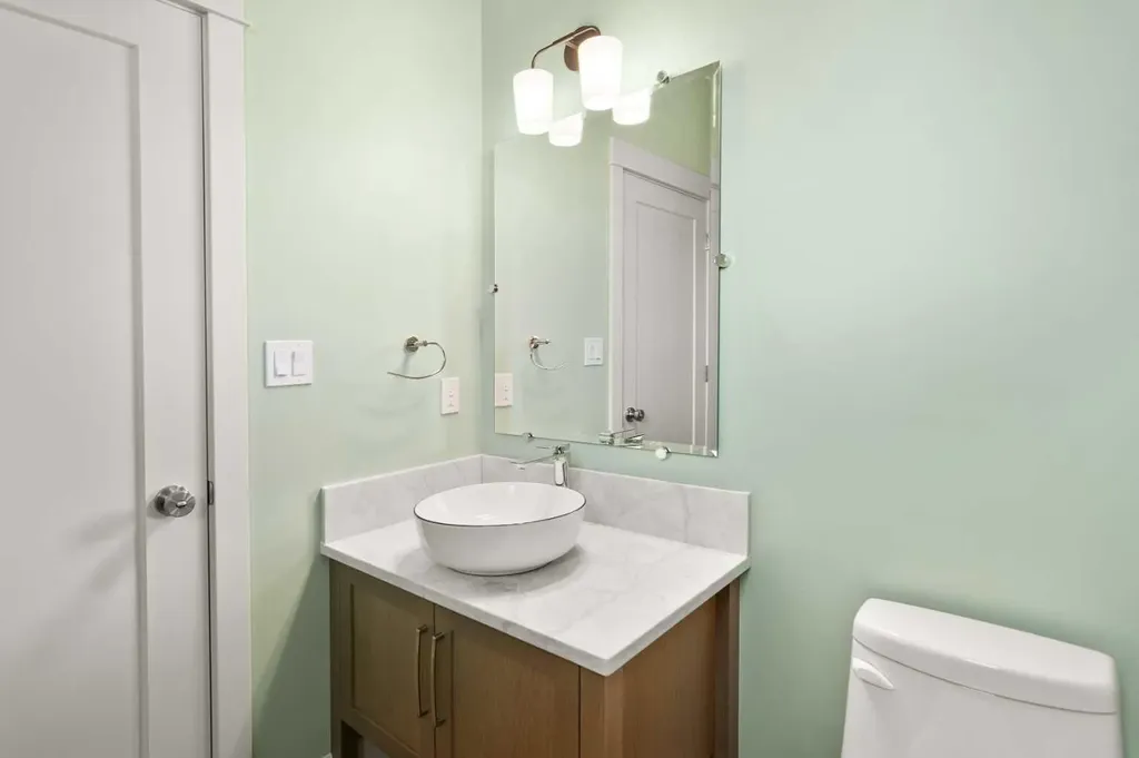 5024 48 Street Rocky Mountain House AB T4T 1C1