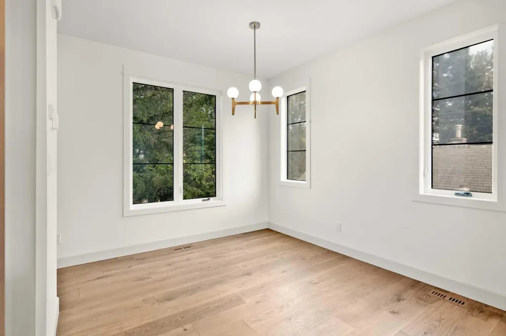 5024 48 Street Rocky Mountain House AB T4T 1C1