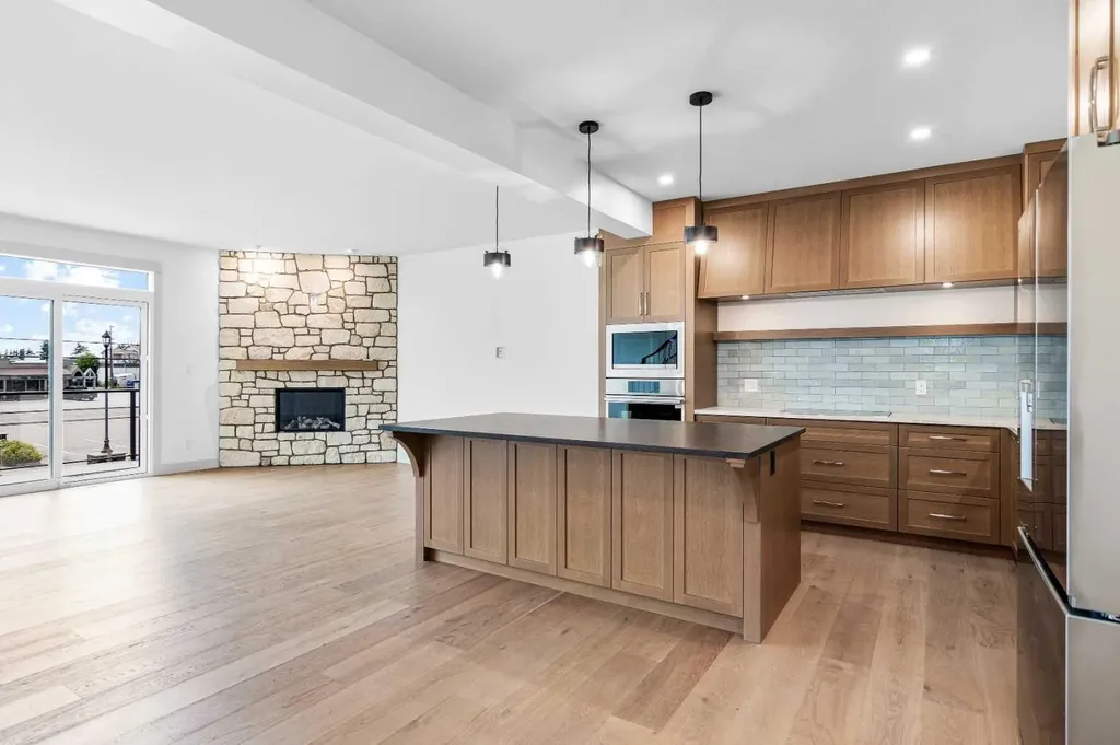 5024 48 Street Rocky Mountain House AB T4T 1C1