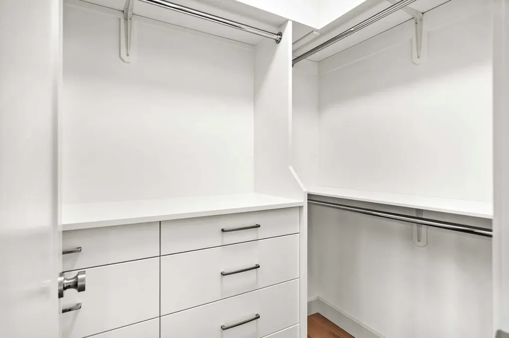 5024 48 Street Rocky Mountain House AB T4T 1C1