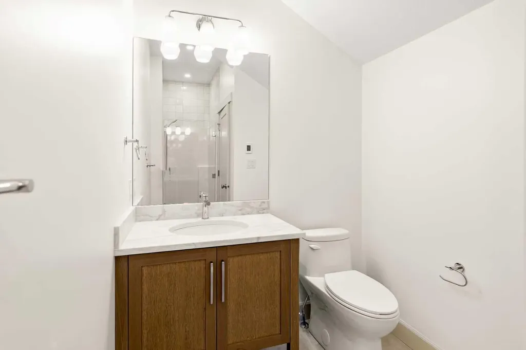 5024 48 Street Rocky Mountain House AB T4T 1C1