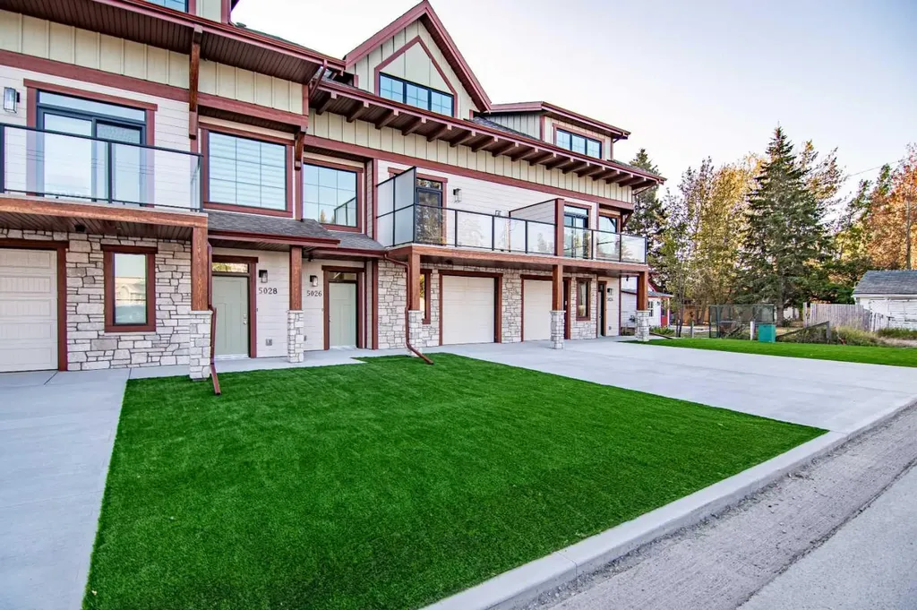 5024 48 Street Rocky Mountain House AB T4T 1C1