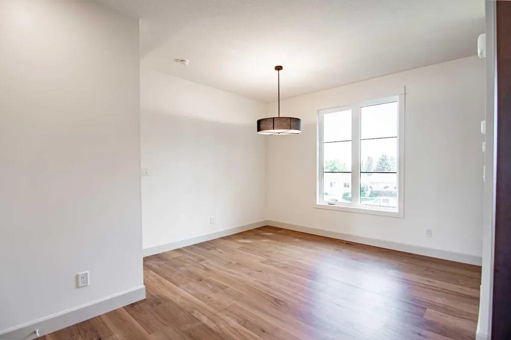 5026 48 Street Rocky Mountain House AB T4T 1C1