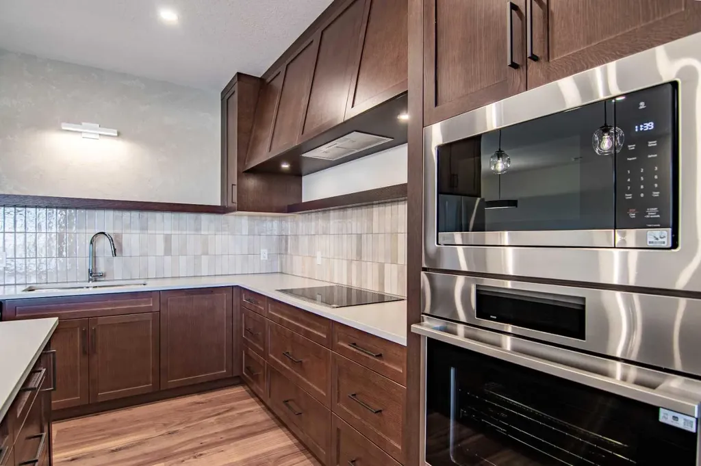 5026 48 Street Rocky Mountain House AB T4T 1C1