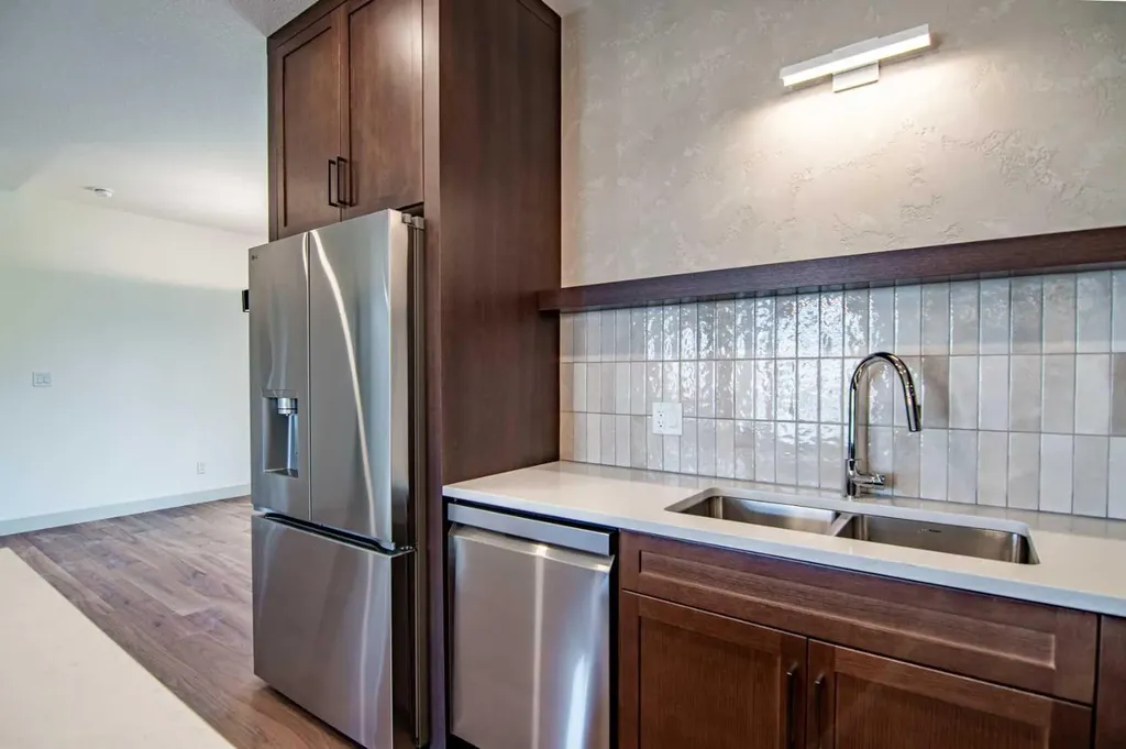 5026 48 Street Rocky Mountain House AB T4T 1C1