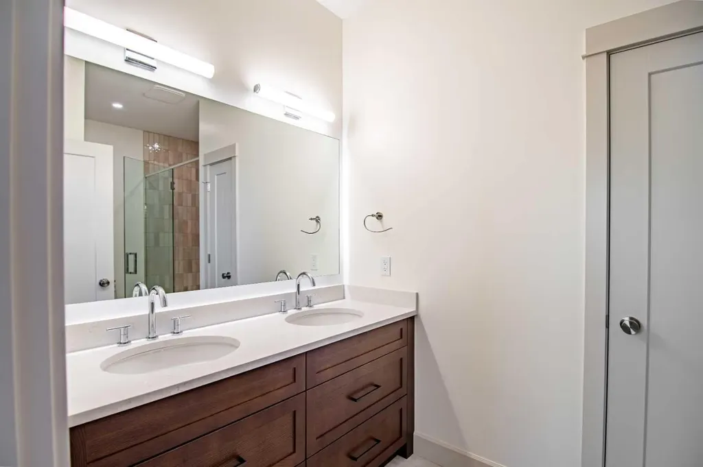 5026 48 Street Rocky Mountain House AB T4T 1C1