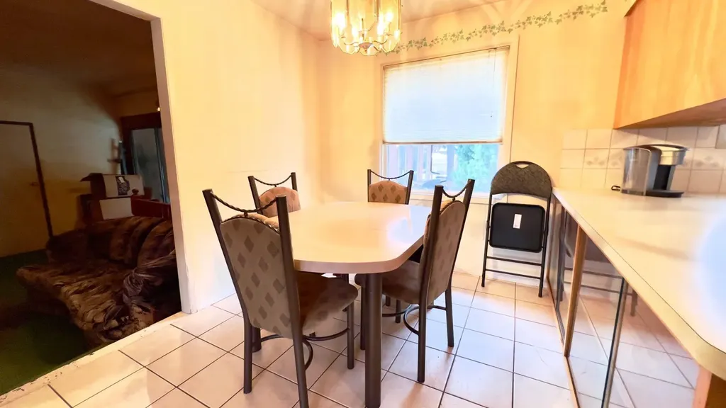 607 7 Avenue W Hanna AB T0J 1P0