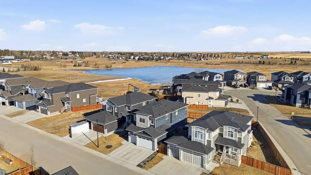 1495 Aldrich Place Carstairs AB T0M 0N0