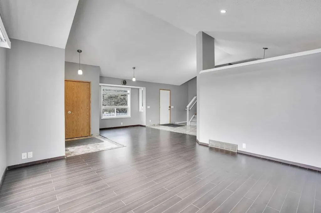 131 Martinridge Grove NE Calgary AB T3J 3M4