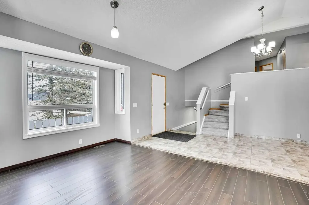 131 Martinridge Grove NE Calgary AB T3J 3M4